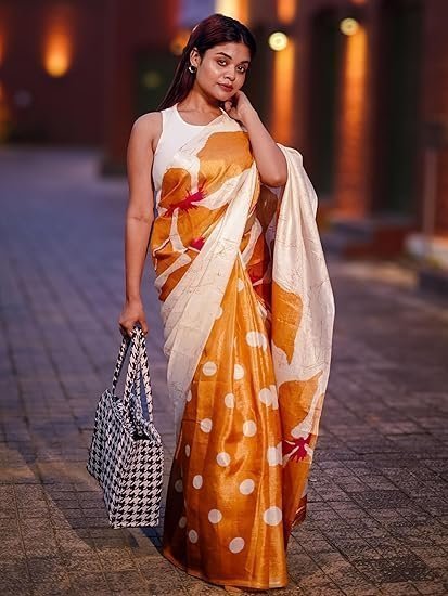 Art Silk Printed and Polka Dot Saree With Blouse Piece